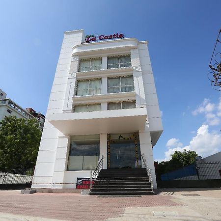 Hotel La Castle شيناي المظهر الخارجي الصورة